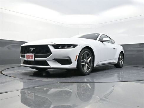 Used 2024 Ford Mustang Coupe image 25