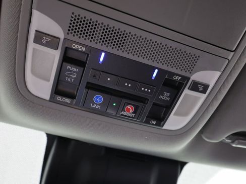 Used 2017 Acura MDX SH-AWD w/ Technology Package image 40