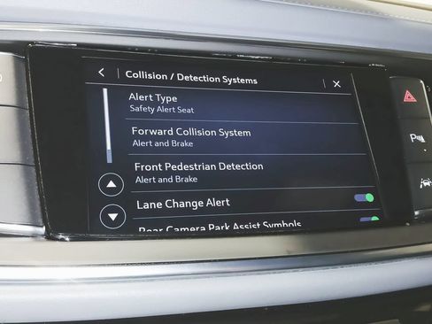 Used 2023 Buick Enclave Essence w/ Experience Buick Package FWD image 30
