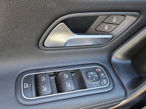 Certified 2022 Mercedes-Benz A 220 image 37