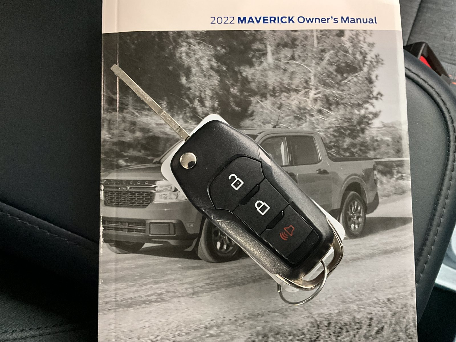 Used 2022 Ford Maverick XLT FWD image 14