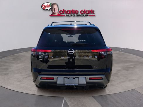 New 2026 Nissan Pathfinder SL w/ SL Premium Package FWD image 5