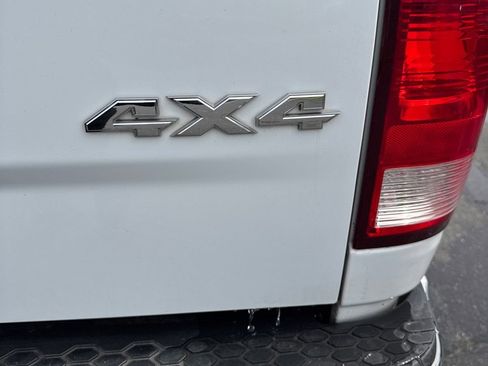 Used 2015 RAM 2500 Tradesman w/ Chrome Appearance Group image 16