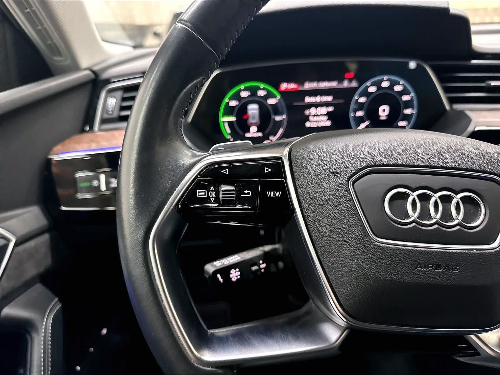 Used 2019 Audi e-tron Prestige w/ Prestige Package AWD/4WD image 21