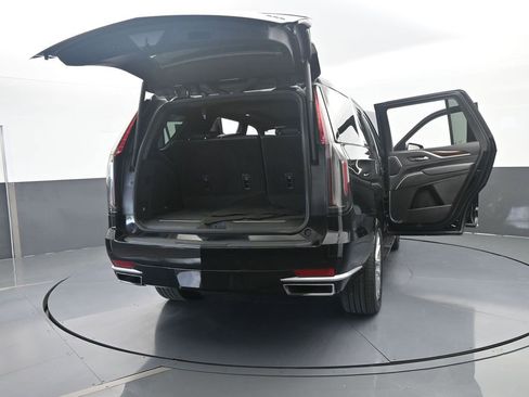 Used 2023 Cadillac Escalade Premium Luxury image 80