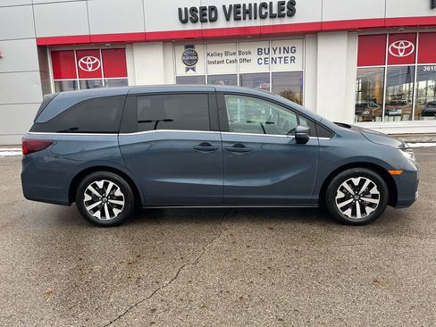 Used 2025 Honda Odyssey EX-L image 6