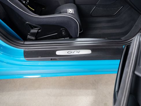 Used 2021 Porsche 718 Cayman GT4 RWD image 55