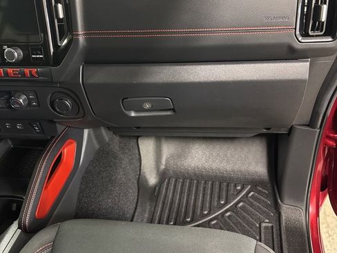 Used 2025 Nissan Frontier PRO-4X w/ Pro Convenience Package image 30