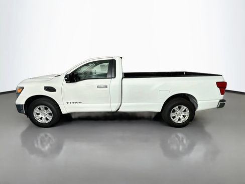 Used 2017 Nissan Titan SV AWD/4WD image 4