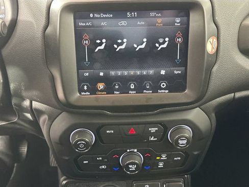Used 2023 Jeep Renegade Trailhawk AWD/4WD image 14