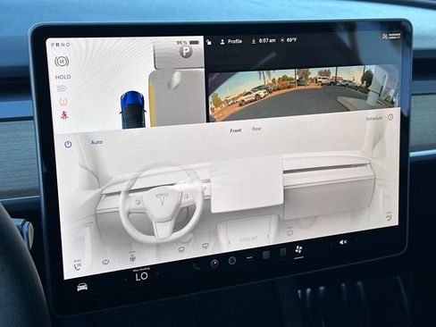 Used 2023 Tesla Model 3 Standard Range image 19