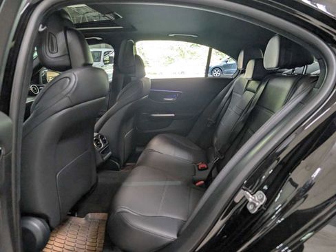 Used 2025 Mercedes-Benz C 300 4MATIC Sedan image 20