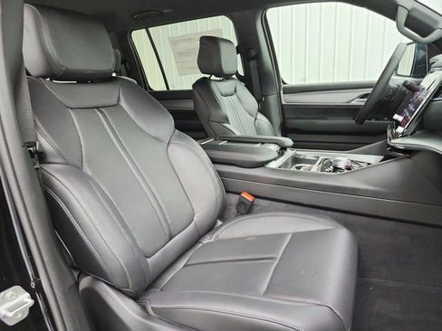 New 2026 Jeep Grand Wagoneer Limited w/ HD Trailer Tow Package image 49