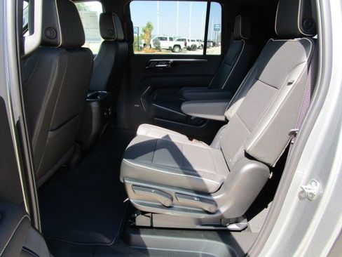 New 2025 Chevrolet Suburban Premier w/ Sun And Tow Package image 21