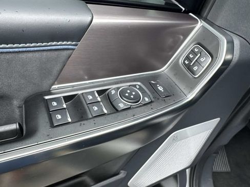 Used 2026 Ford F250 Platinum AWD/4WD image 19