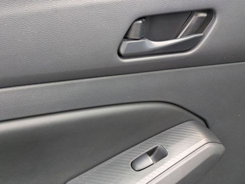 Used 2025 Nissan Altima 2.5 SV image 25