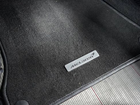 Used 2019 McLaren 600LT RWD image 26
