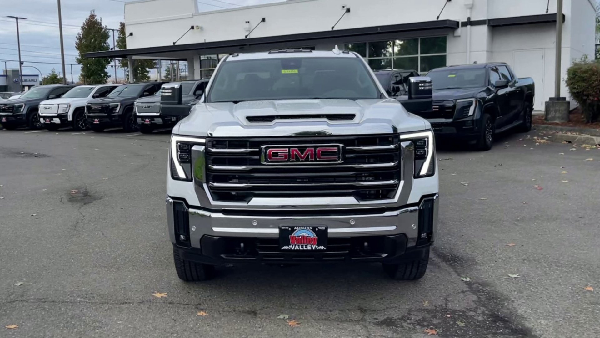 New 2026 GMC Sierra 3500 SLT w/ SLT Premium Package AWD/4WD image 72