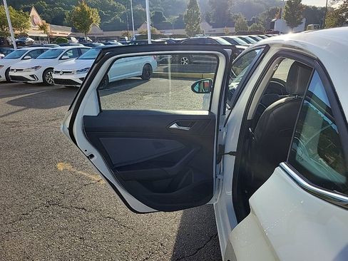New 2026 Volkswagen Jetta SE image 46