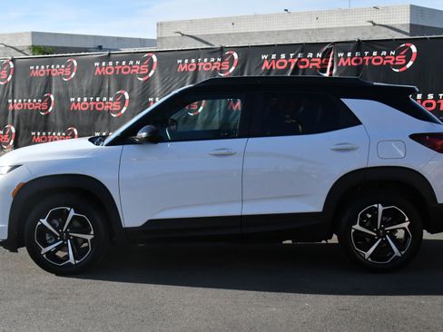 Used 2023 Chevrolet TrailBlazer RS w/ Convenience Package image 4