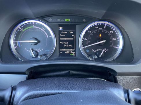 Used 2019 Toyota Highlander XLE image 29