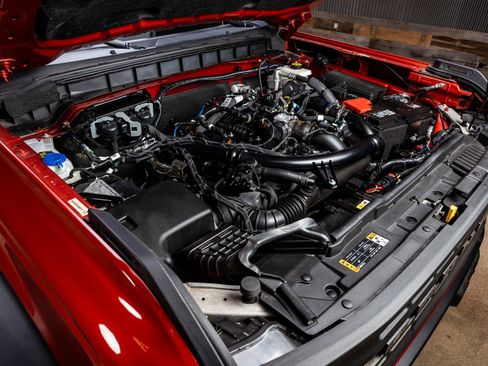 Used 2023 Ford Bronco Black Diamond w/ Sasquatch Package image 47