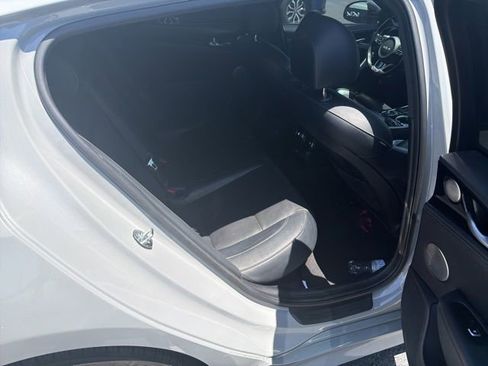 Used 2022 Kia Stinger GT-Line w/ Sun & Sound Package RWD image 9