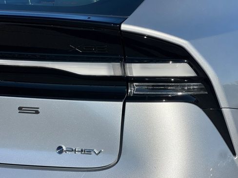 New 2026 Toyota Prius Plug-In Hybrid image 32