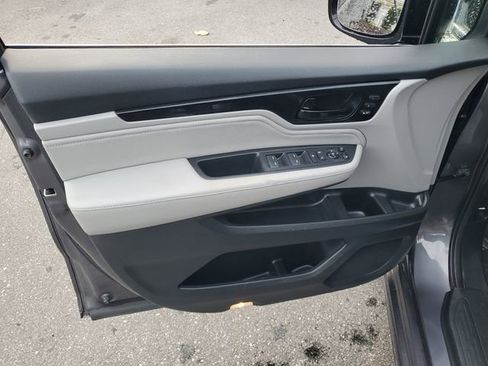 Used 2019 Honda Odyssey Elite image 16