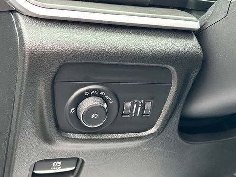 New 2026 Jeep Grand Cherokee Limited AWD/4WD image 37