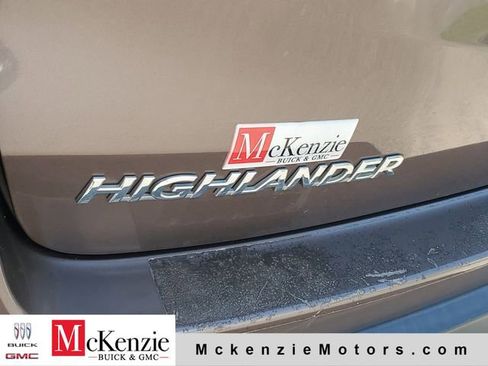 Used 2018 Toyota Highlander XLE FWD image 31