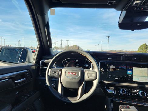 Certified 2023 GMC Sierra 1500 AT4 w/ AT4 Premium Package image 18