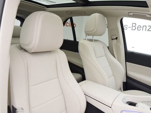 New 2026 Mercedes-Benz GLE 450e 4MATIC image 17