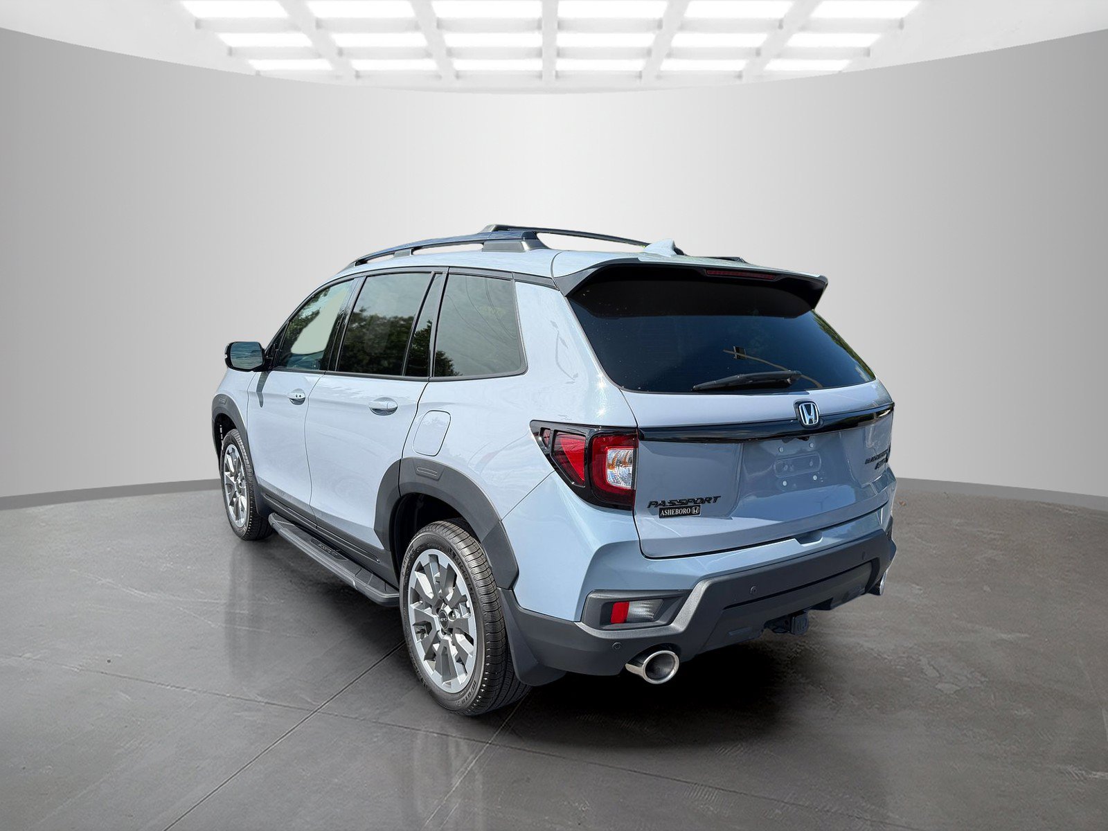 Used 2025 Honda Passport Black Edition image 4