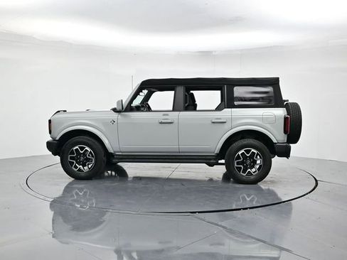 Used 2022 Ford Bronco Outer Banks image 7