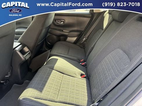 Used 2023 Honda HR-V LX image 18