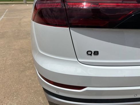 Used 2024 Audi Q8 Premium Plus AWD/4WD image 5