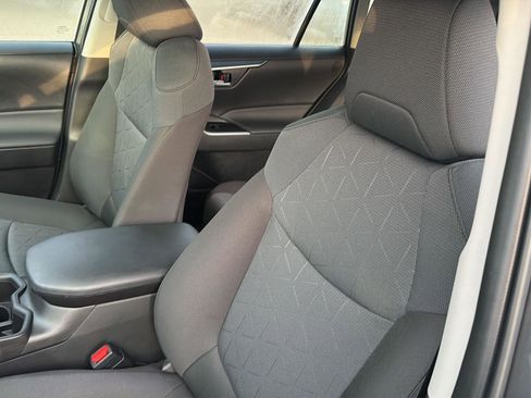 Certified 2025 Toyota RAV4 XLE AWD/4WD image 27