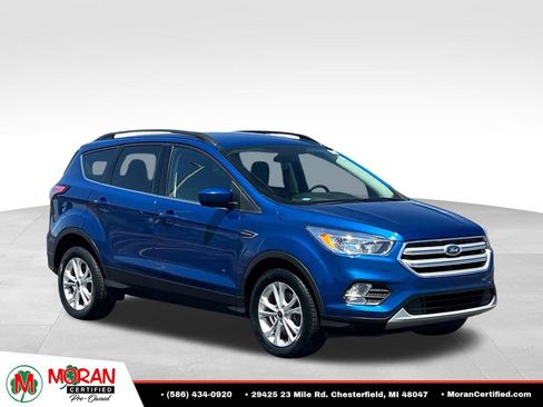 Used 2018 Ford Escape SE w/ SE Sync 3 Package AWD/4WD image 7
