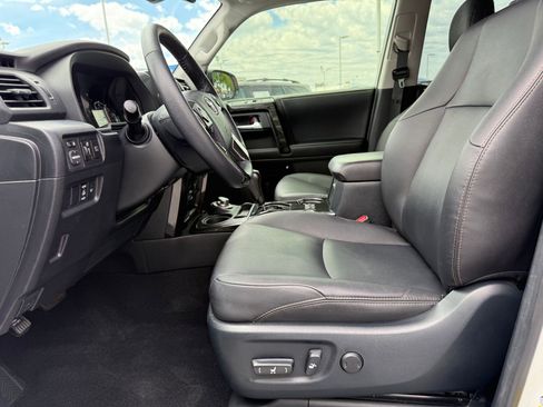 Used 2023 Toyota 4Runner 40th Anniversary SE AWD/4WD image 17