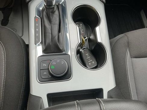 Used 2024 Chevrolet Blazer LT w/ Convenience Package image 22