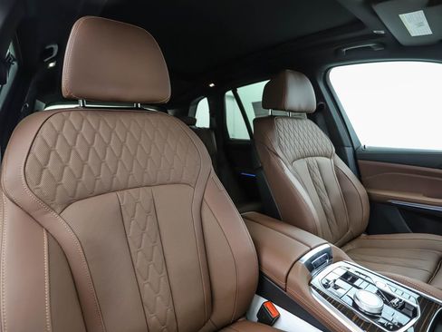 New 2026 BMW X5 xDrive50e w/ Executive Package image 32