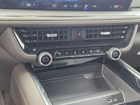 Used 2025 Chevrolet Tahoe LS image 21