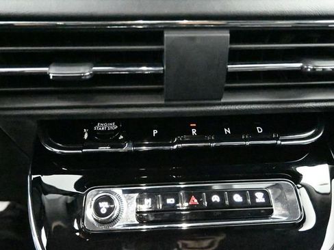 Certified 2024 Lincoln Corsair AWD image 12