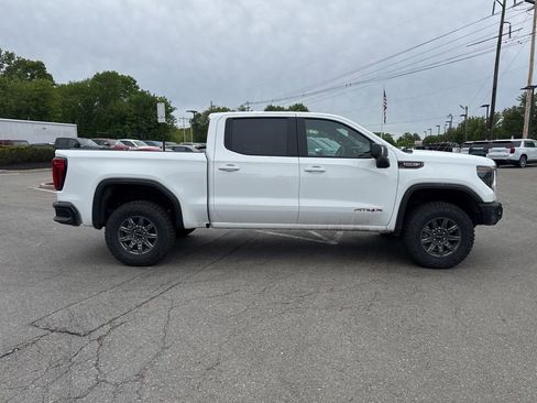 New 2026 GMC Sierra 1500 AT4X w/ LPO, Black Badging Package AWD/4WD image 7