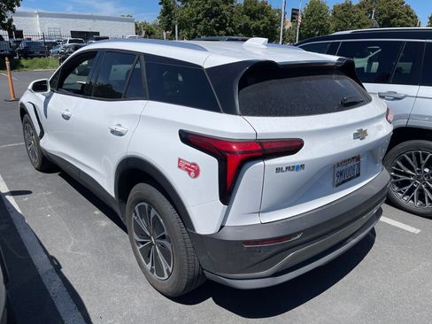 Used 2024 Chevrolet Blazer EV LT AWD/4WD image 2