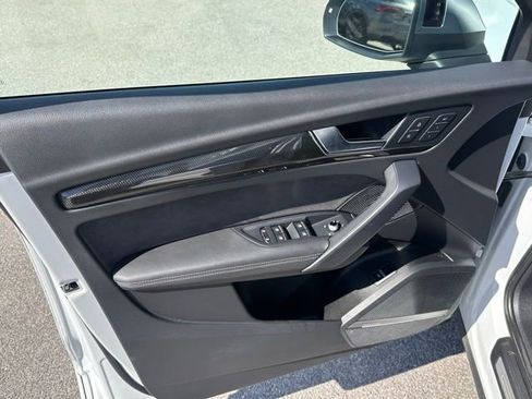 Used 2022 Audi SQ5 Premium Plus image 13