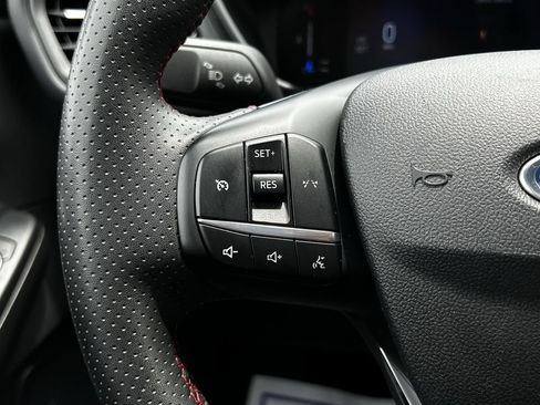Used 2024 Ford Escape ST-Line AWD/4WD image 15