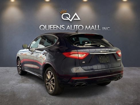 Used 2020 Maserati Levante AWD/4WD image 4