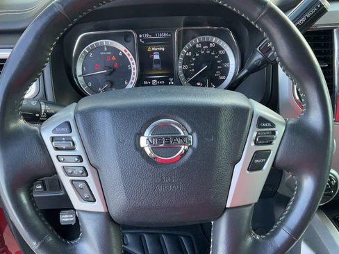 Used 2017 Nissan Titan PRO-4X w/ Pro-4x Convenience Package AWD/4WD image 37